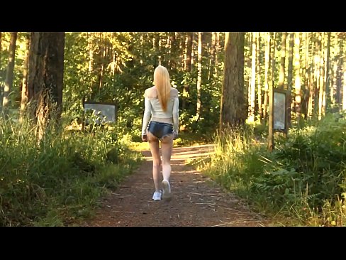 ❤️ O femeie frumoasă se mișcă încet, nu video nud ❌  at ro.niceporn-tv.ru ❌❤