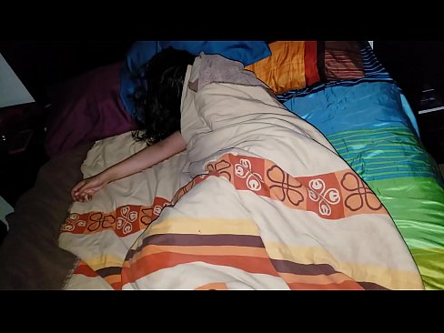 ❤️ Fiul vitreg care își ceartă tânăra mamă vitregă în timp ce ea doarme. ❌  at ro.niceporn-tv.ru ❌❤